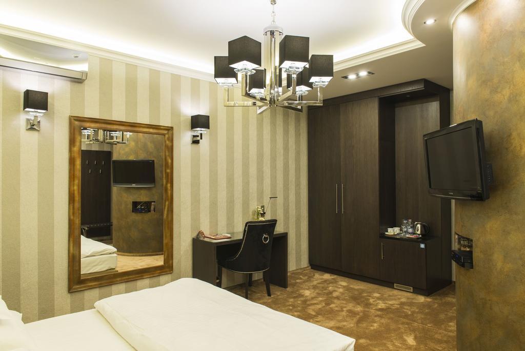 Hotel Europa Каліш Екстер'єр фото
